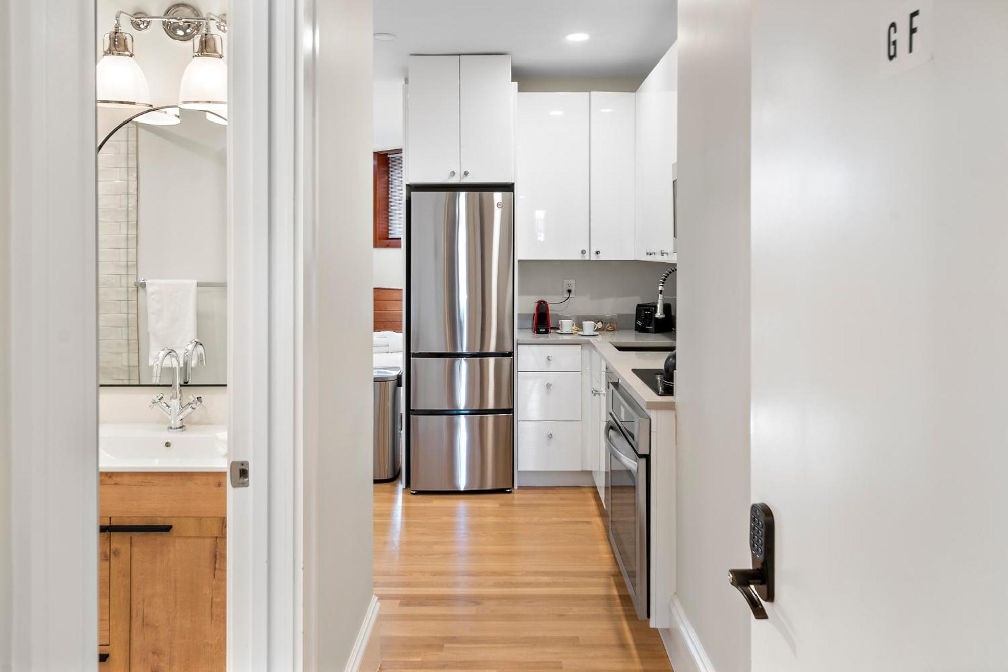 Charlesgate Suites Boston Exterior photo