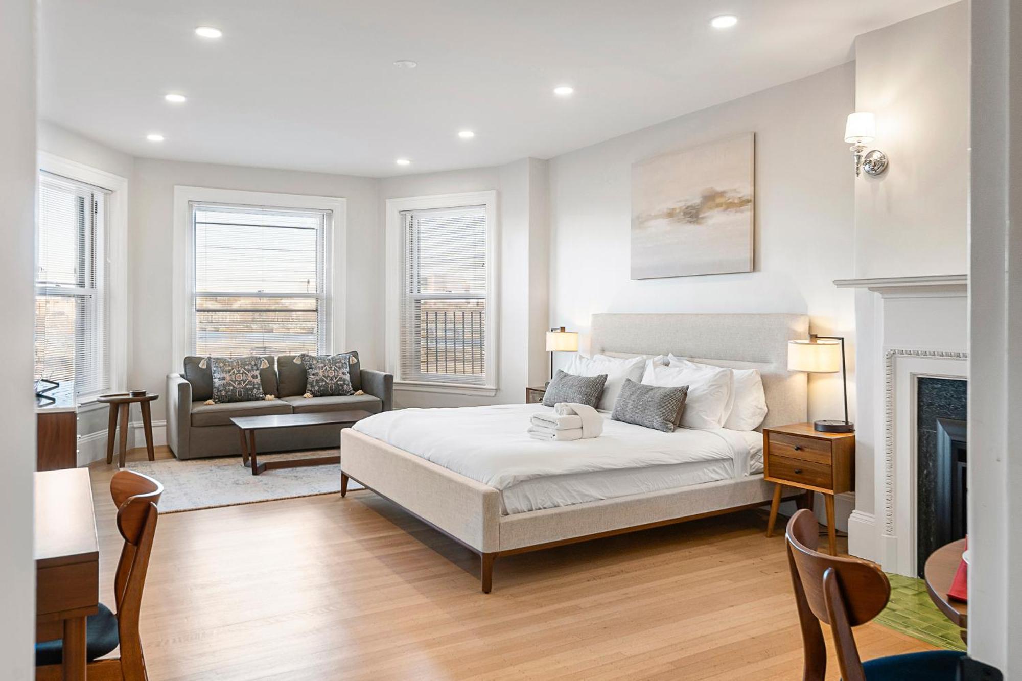 Charlesgate Suites Boston Exterior photo